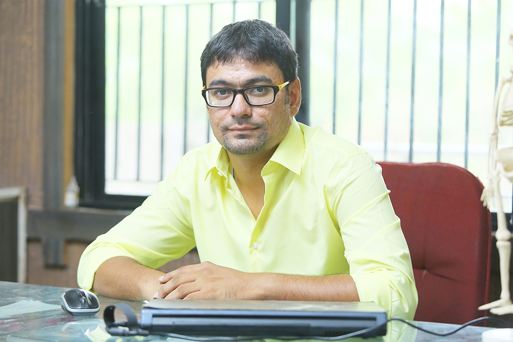Dr Sunil Patel, Best physiotherapist in Gandhinagar